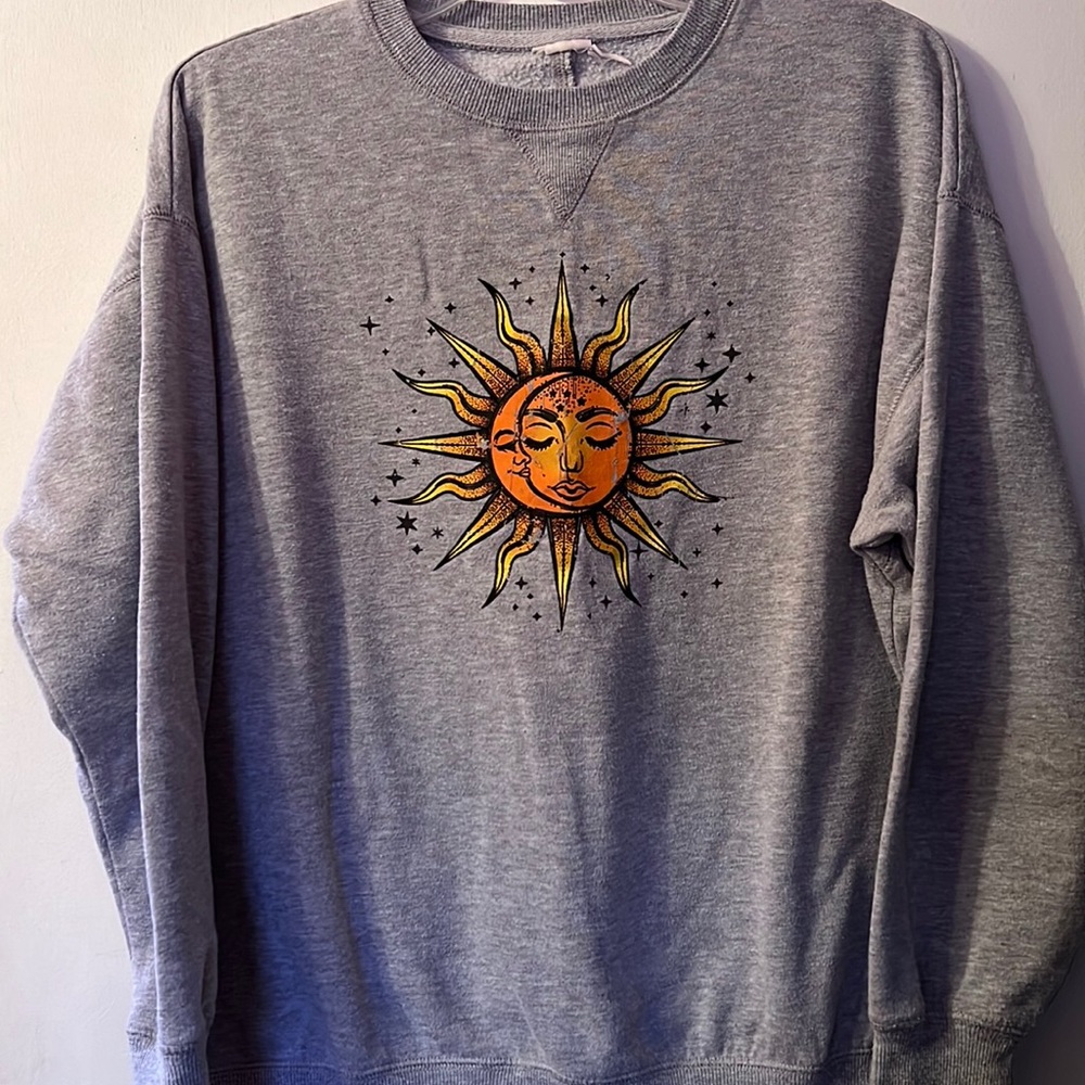 3/$25. Women’s sweat top , Size Large